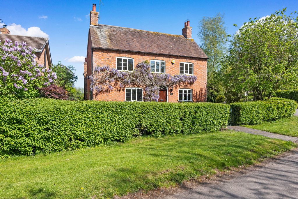 Property photo 1 of 34
