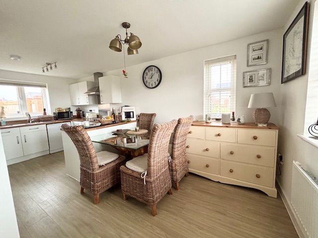 Property photo 3 of 18 Kitchen Dining Room