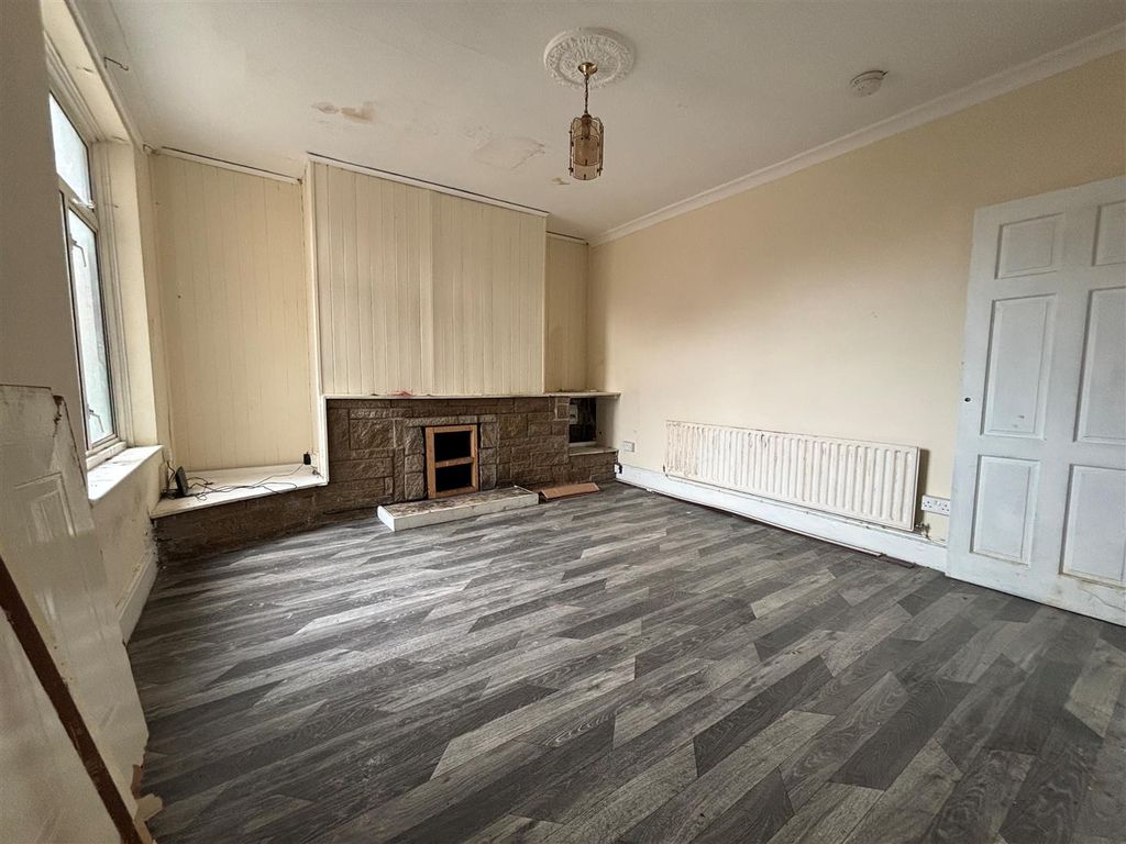 Property photo 2 of 16 7.Jpg