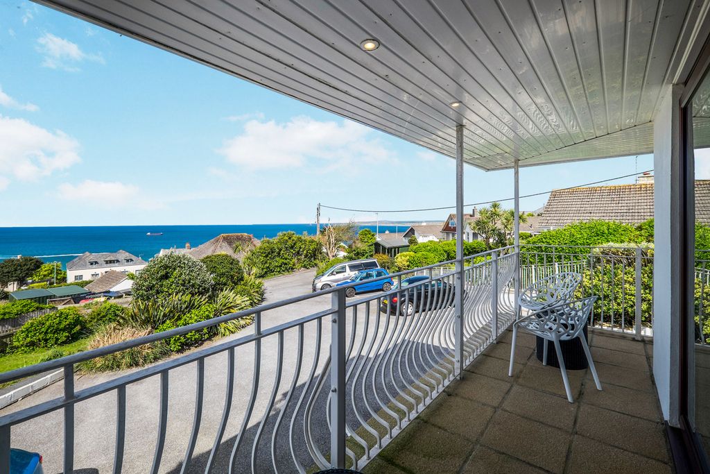 Property photo 1 of 15 Pbox-Img.Jpg