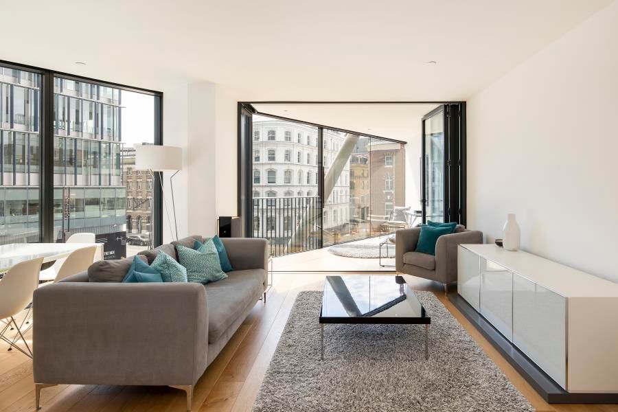 Property photo 2 of 20