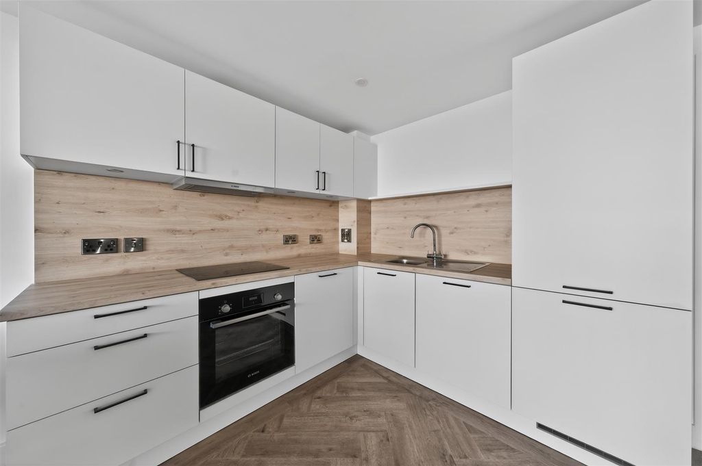 Property photo 2 of 15 1435820-6-69c424849756F.Jpg