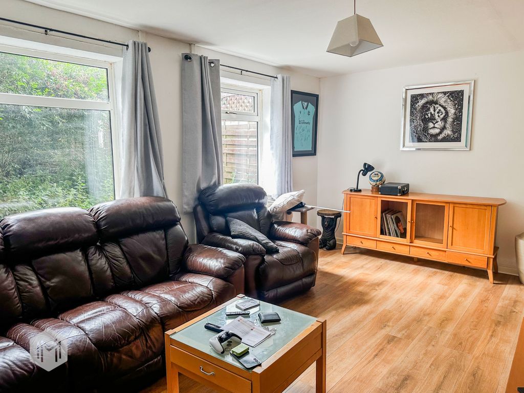 Property photo 2 of 13 Picture No. 10