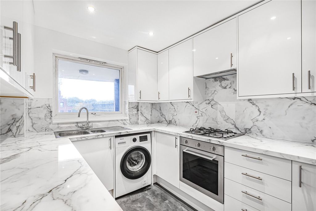 Property photo 2 of 13 Kitchen