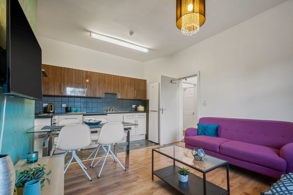 Property photo 2 of 13 Property Photo