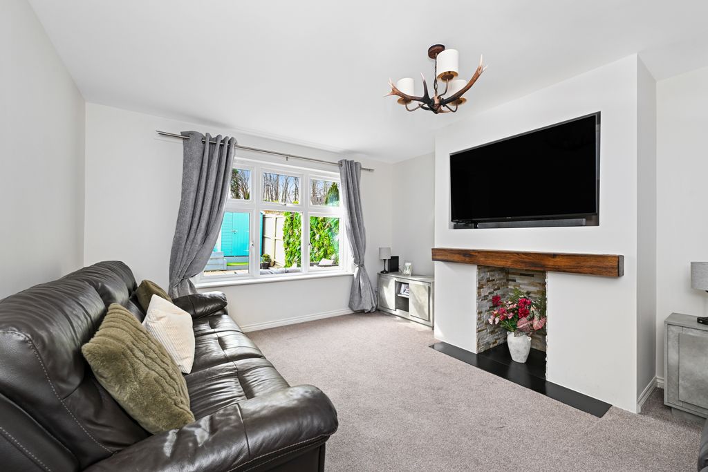 Property photo 3 of 33 Property Image 3