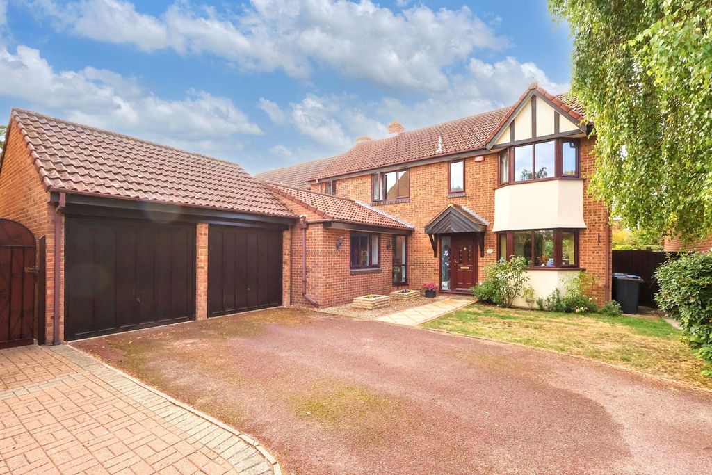 Property photo 1 of 18