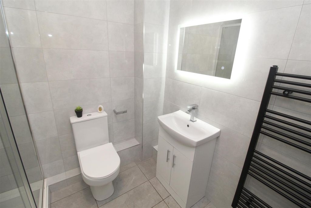 Property photo 3 of 8 Img_1142.Jpg
