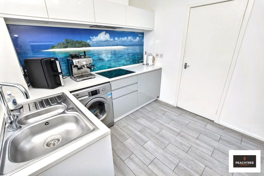 Property photo 2 of 27 Picture No. 05