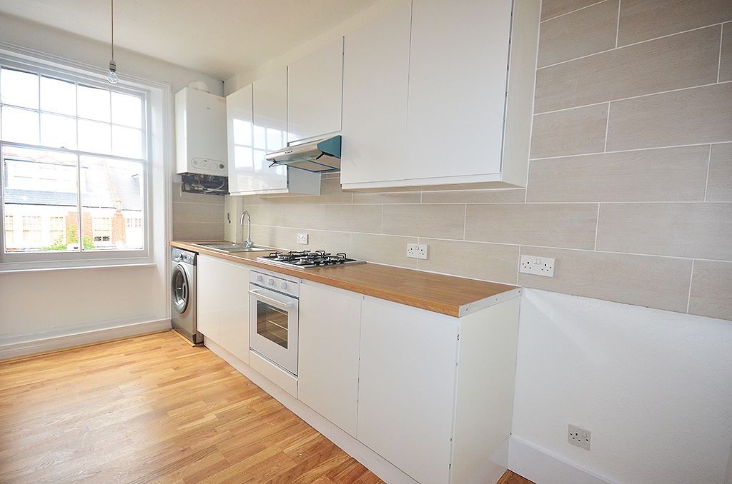 Property photo 2 of 8 Kitchen