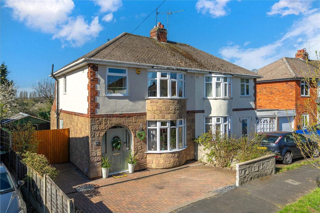 Property photo 1 of 16 Picture No. 02