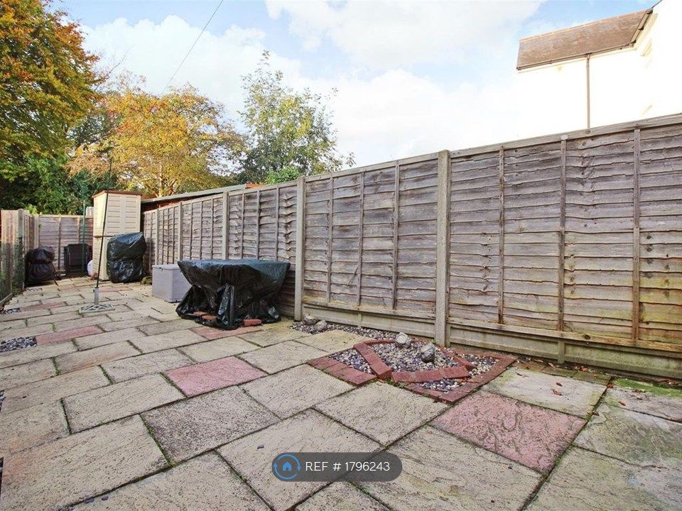 Property photo 2 of 8