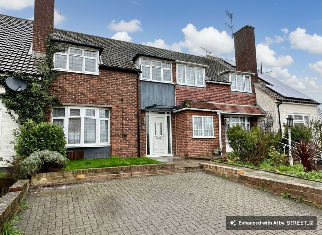 Property photo 1 of 14 Front