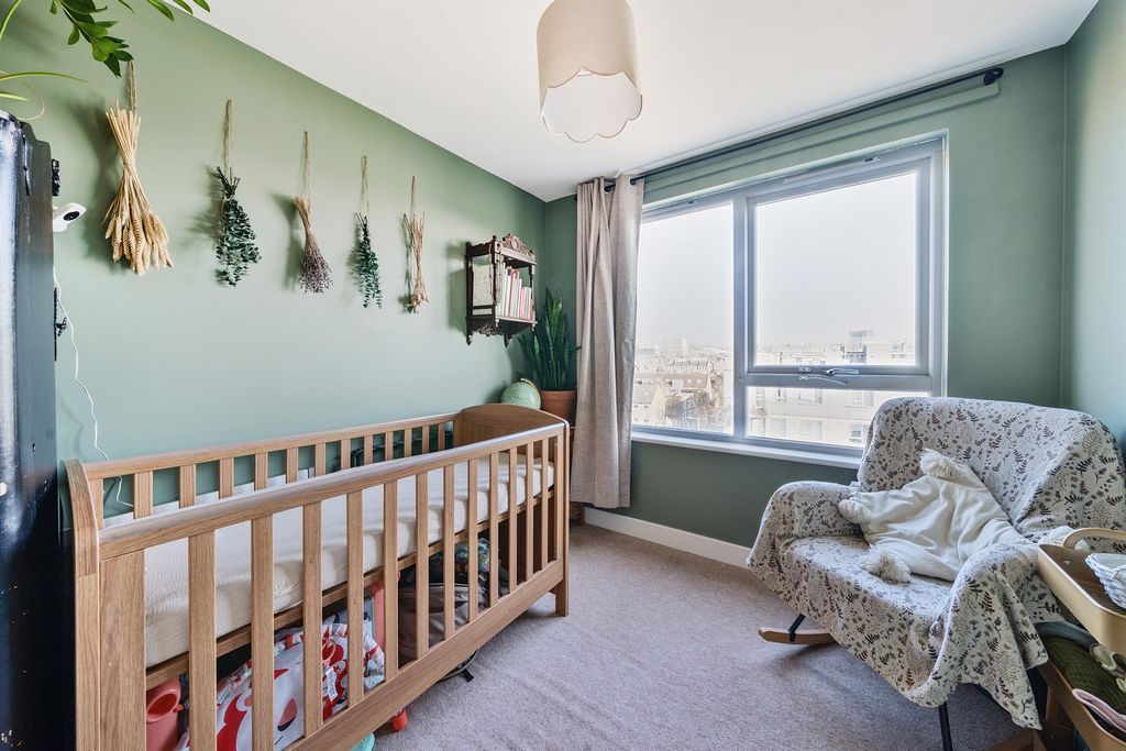 Property photo 2 of 12