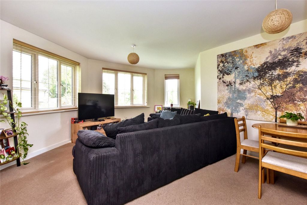 Property photo 2 of 18 Picture No. 05