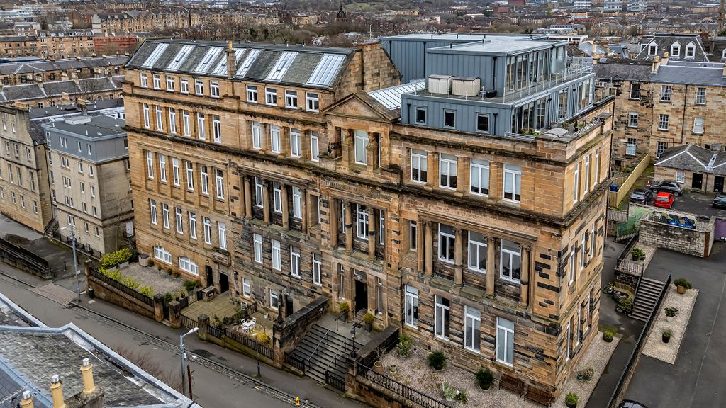 Property photo 1 of 43 108-Print-15 Cecil Street Flat 4.2_73