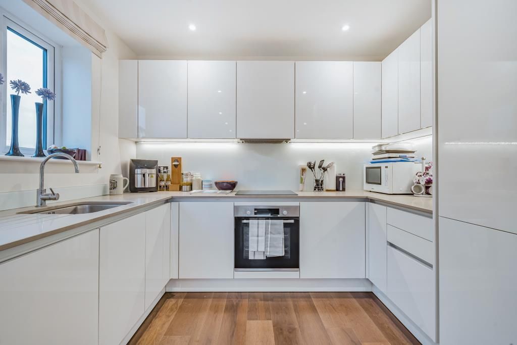 Additional image 21 of 2 bed flat for saleGreen Park, Reading, Berkshire RG2