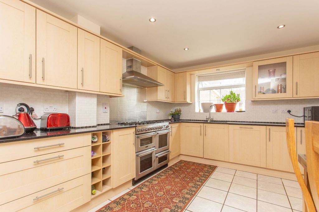 Property photo 2 of 21 Picture 2