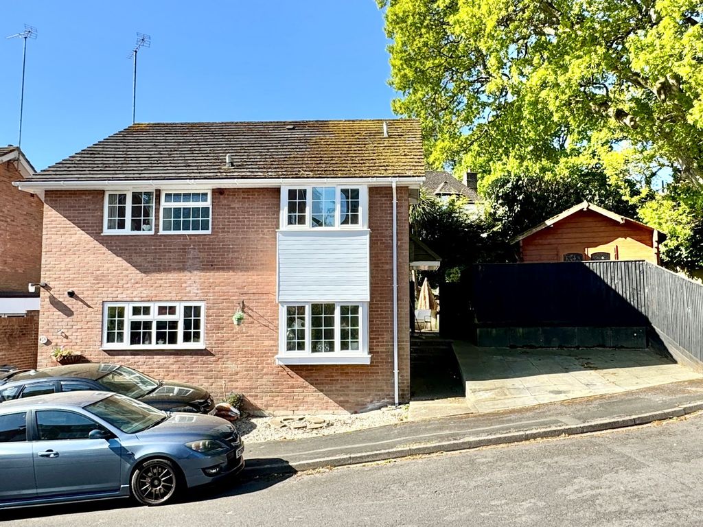 Property photo 1 of 26