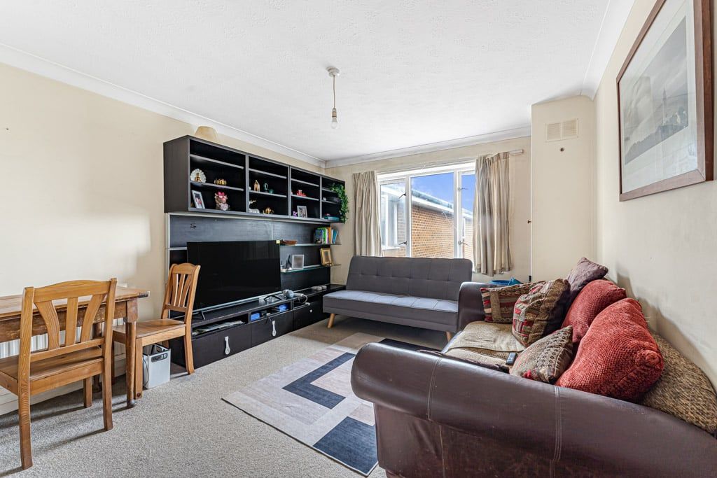 Property photo 2 of 7