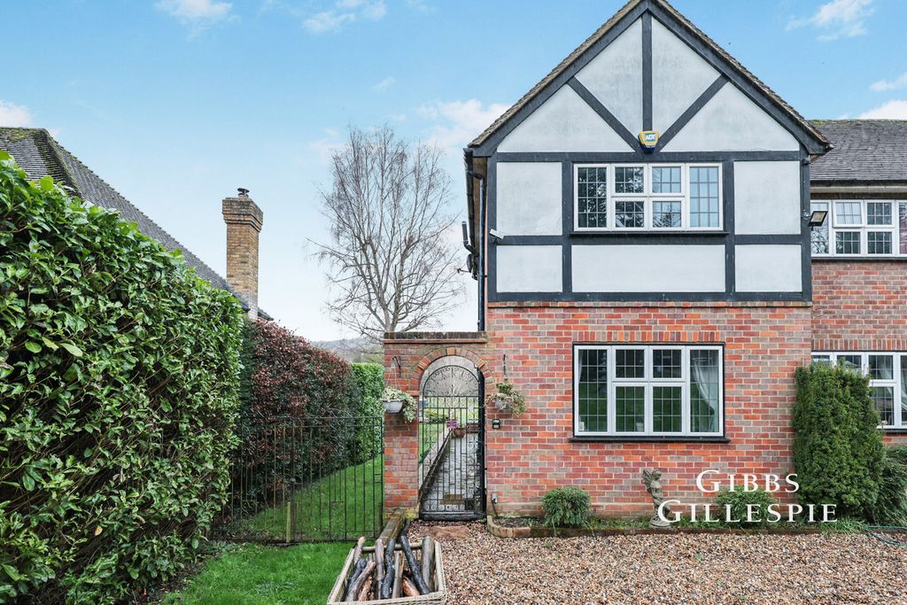 Property photo 2 of 19 Pbox-Img.Jpg