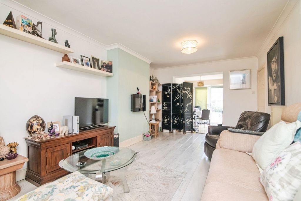 Property photo 2 of 26 Pbox-Img.Jpg