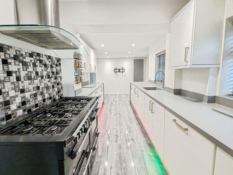 Property photo 2 of 18 Photo 14