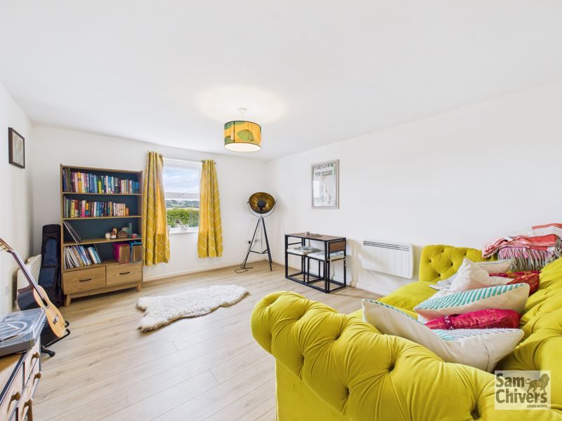 Property photo 2 of 17 Photo 7