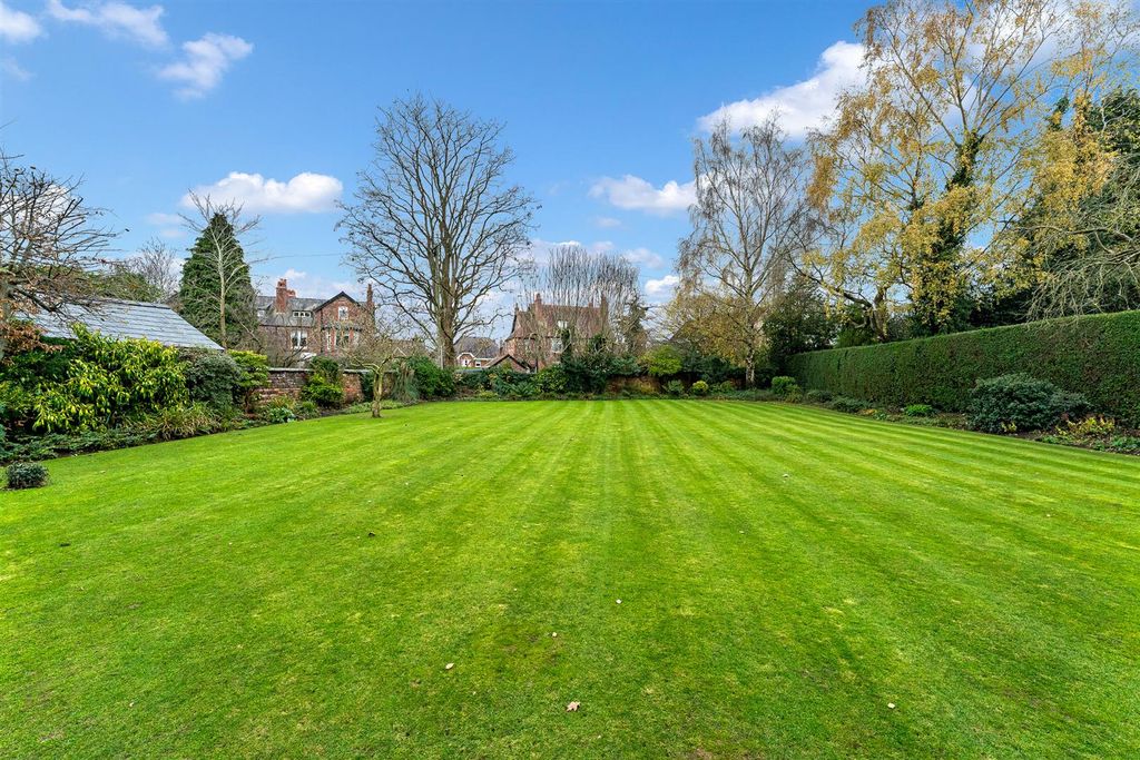 Property photo 2 of 37 Image 4