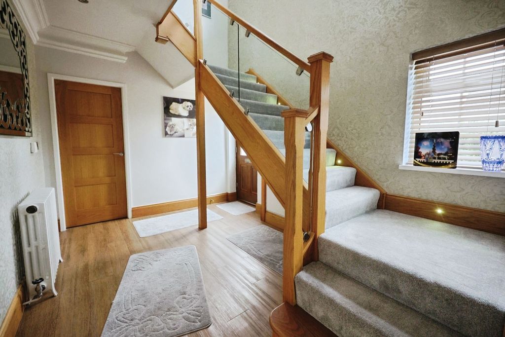 Property photo 2 of 18 Pbox-Img.Jpg