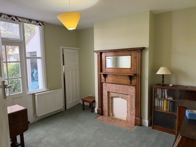 Property photo 2 of 7 Hurst 2