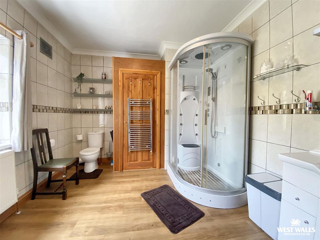 Additional image 17 of 3 bed detached house for salePier Road, Pembroke Dock SA72