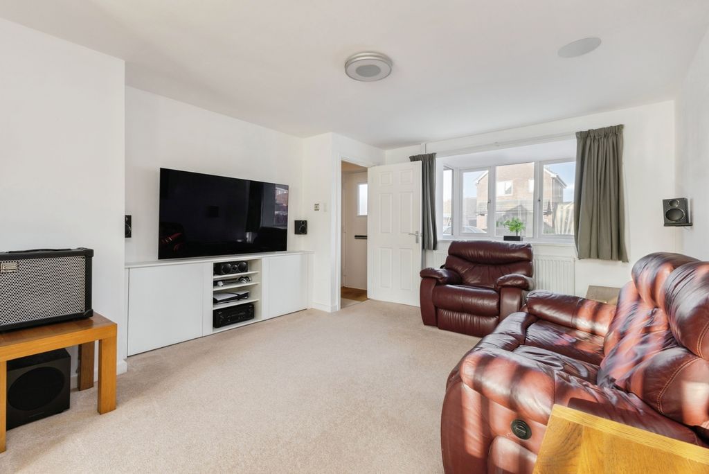 Property photo 3 of 19 Living/Dining