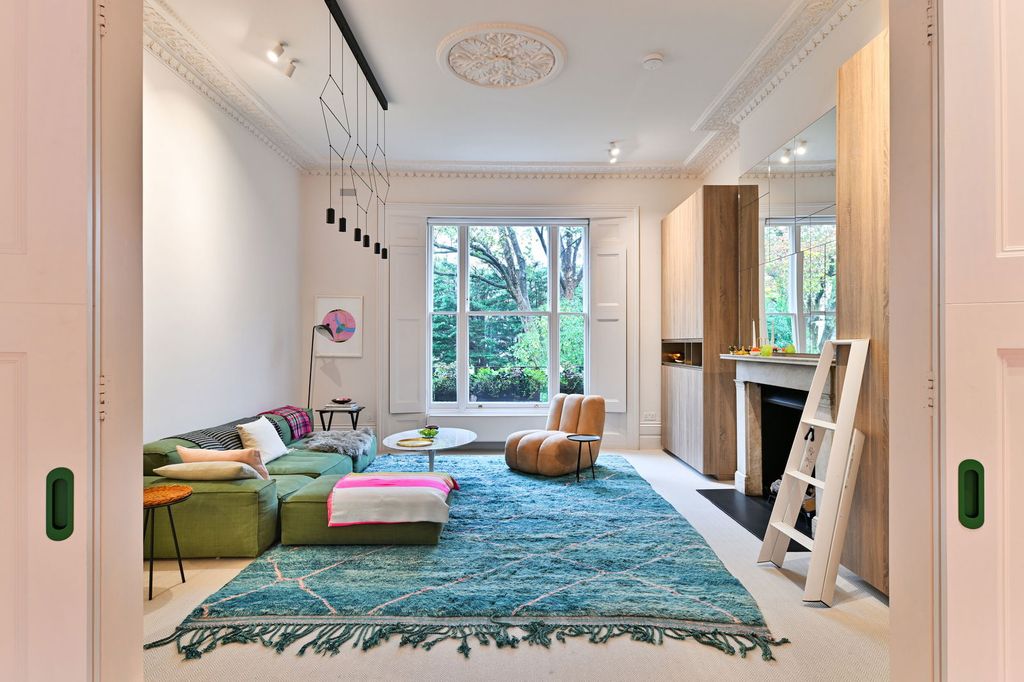 Property photo 2 of 11