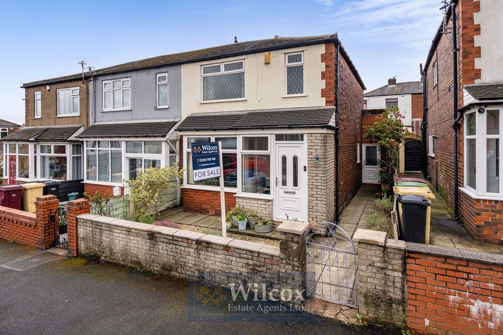 Property photo 1 of 27