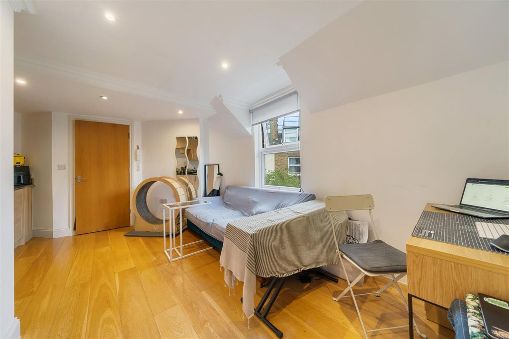 Property photo 2 of 9 2.Jpg