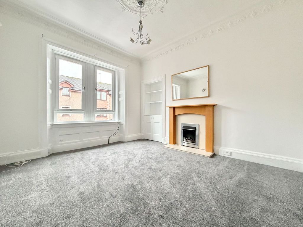 Property photo 2 of 27