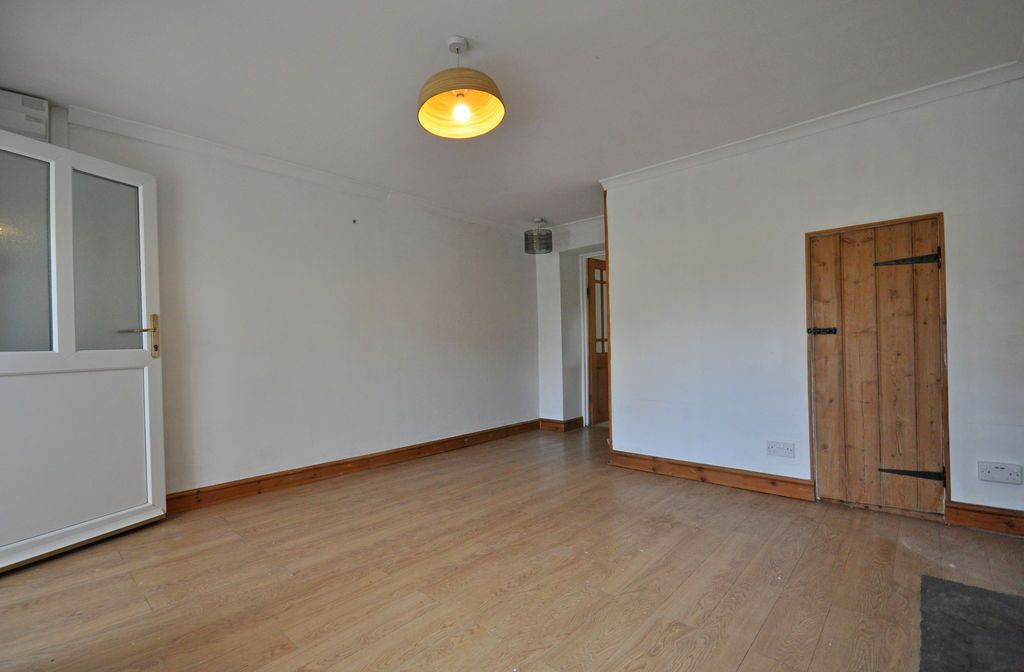 Property photo 2 of 16 Photo 23