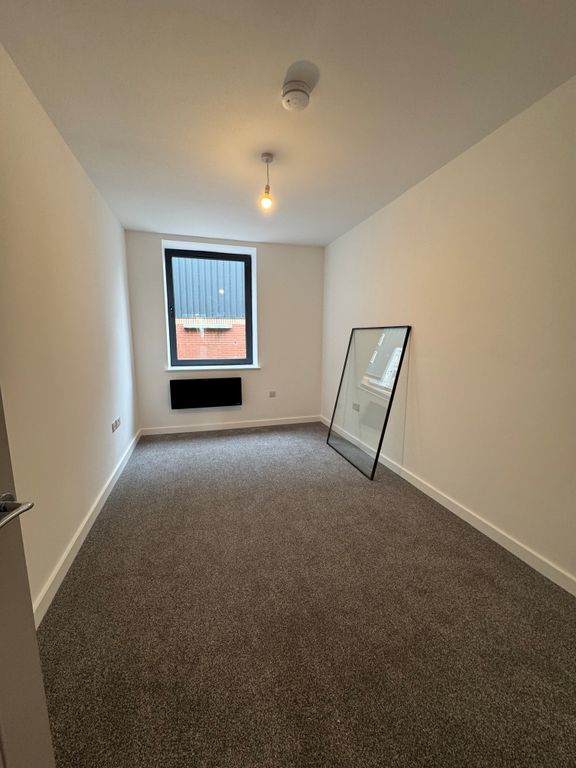 Property photo 3 of 6 5