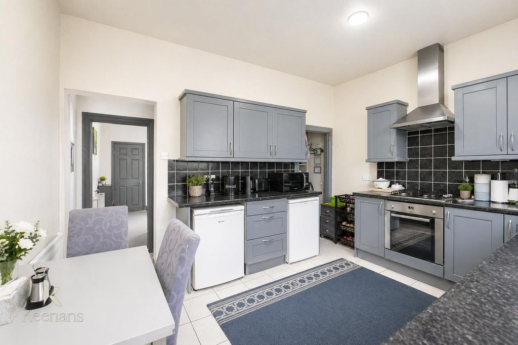 Property photo 2 of 14 Fr-21.Jpg