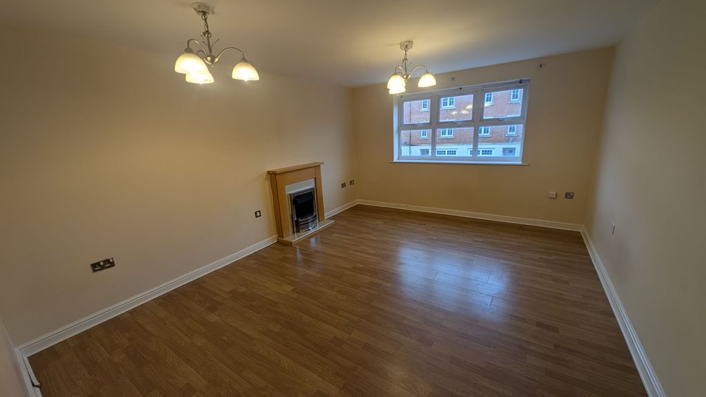 Property photo 2 of 7