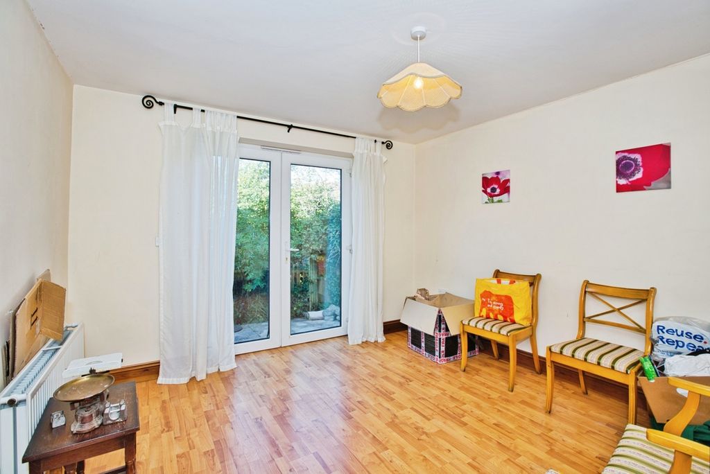 Property photo 3 of 17 Photo