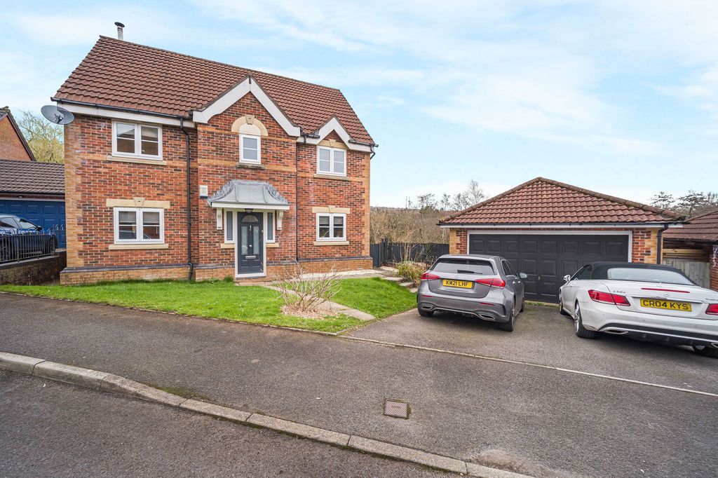 Property photo 1 of 51