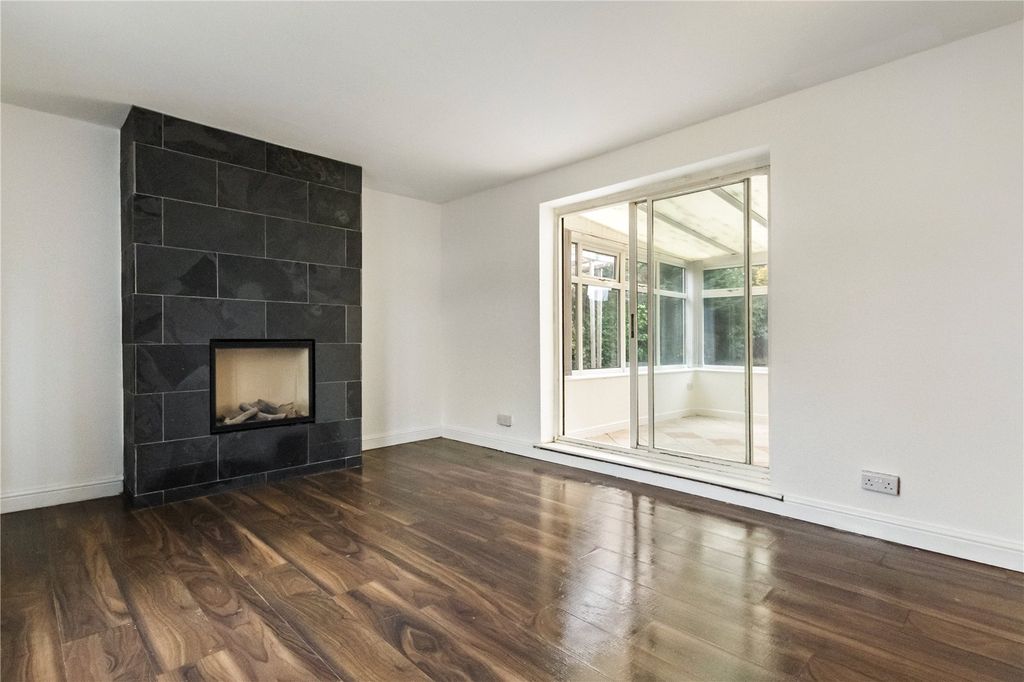 Property photo 2 of 17 Picture No. 03