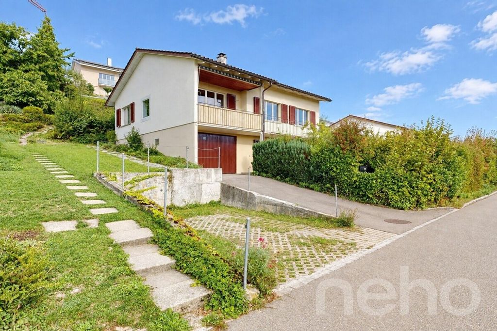 Property photo 3 of 9