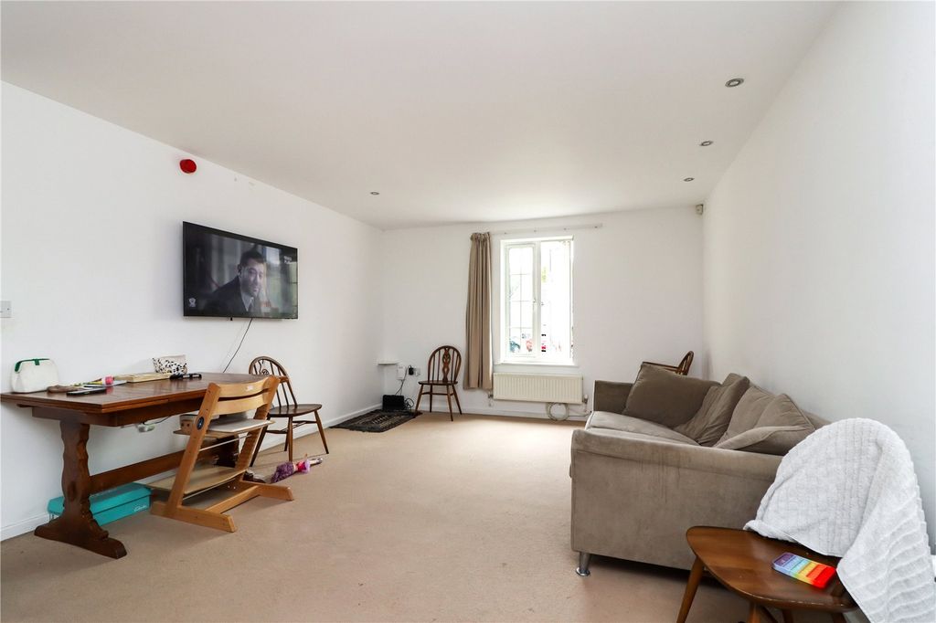 Property photo 2 of 9 Picture No. 05