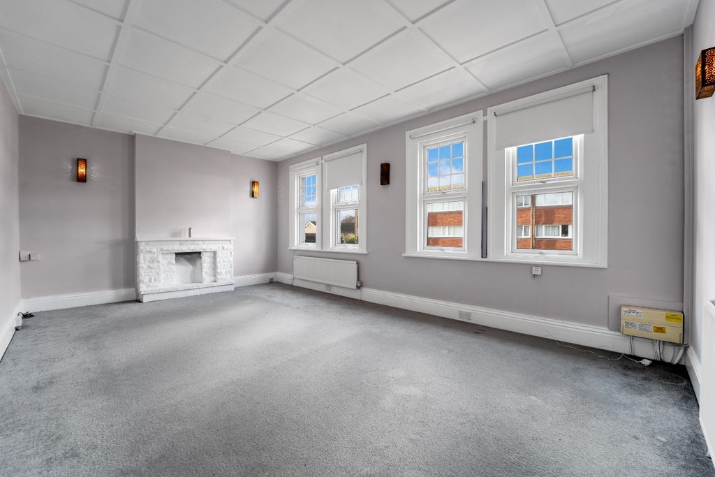 Property photo 2 of 15 4762032