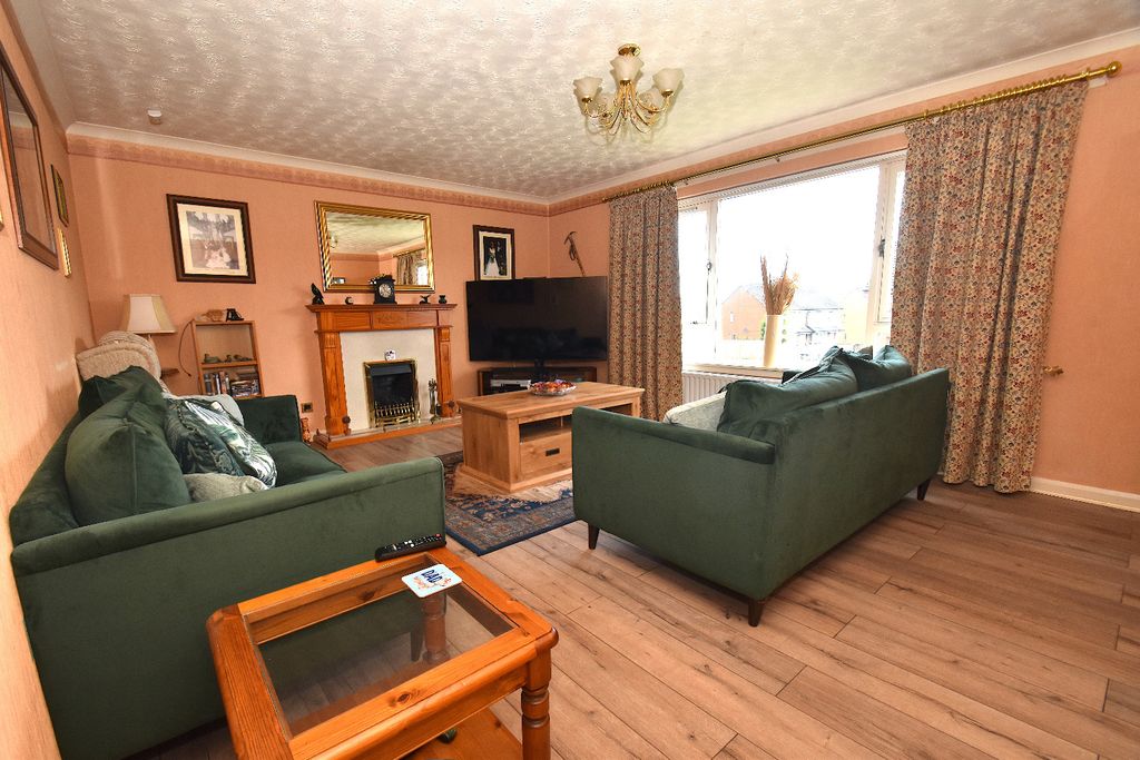 Property photo 3 of 23 5271674