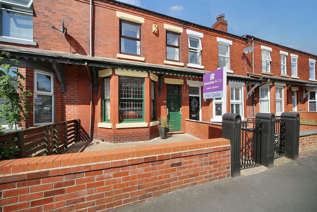 Property photo 1 of 23