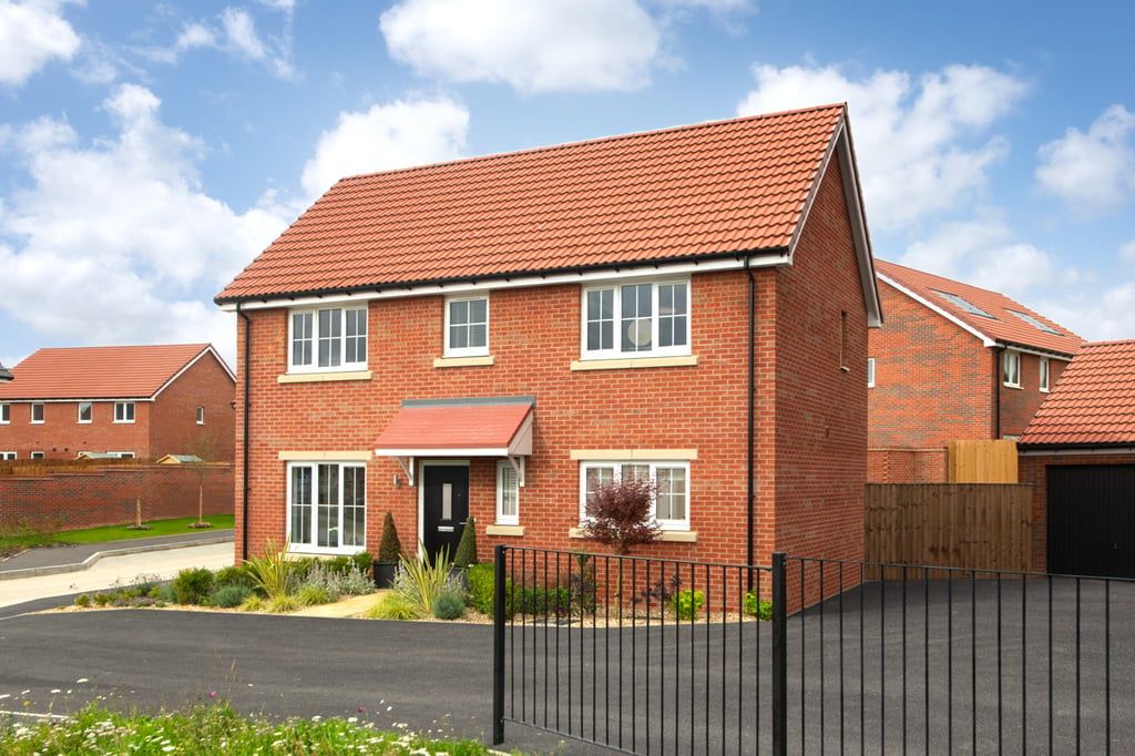 Property photo 2 of 7 002 Vistry_Countryside_Newsamrise_External_Web